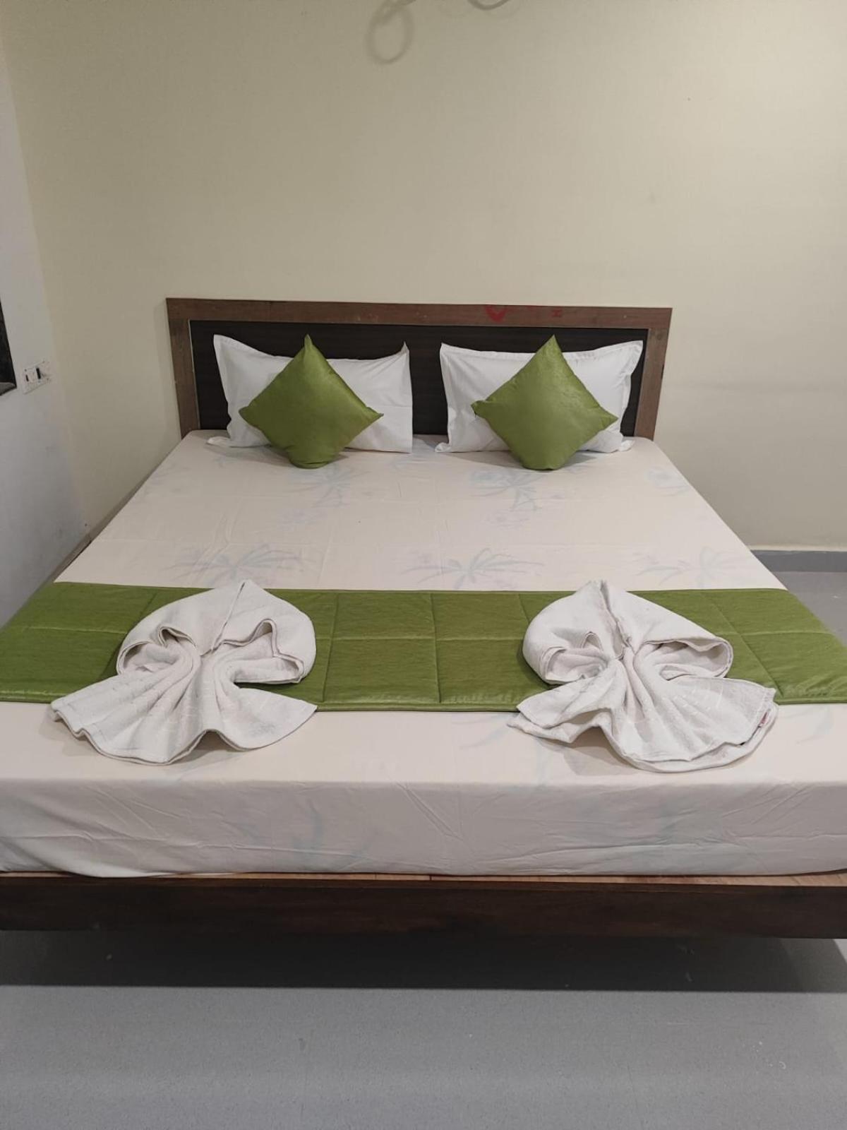 Sea View Beach House 퐁디셰리 외부 사진